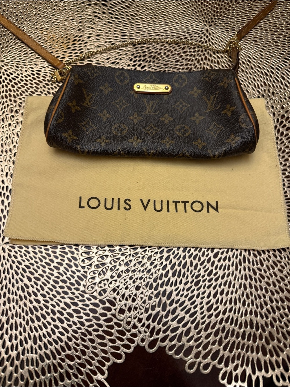 Louis Vuitton Monogram Eva Purse
Authentic Great used Condition - Picture 12 of 12